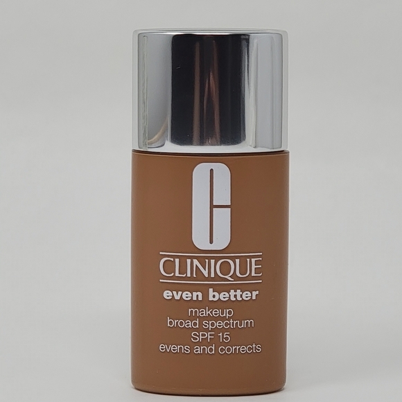 Clinique  Even Better Makeup Broad Spectrum SPF 15  WN 104 toffee (M) - Picture 2 of 8